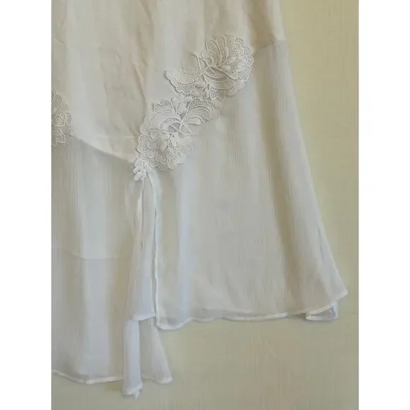 AKEMI + KIN Anthropologie Floral Embellished Women's Sz L White T-Shirt Top NWT - Picture 8 of 16